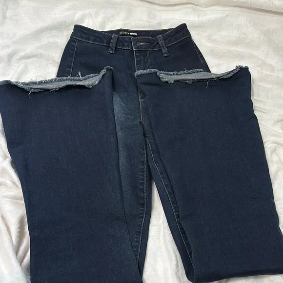 Fashion Nova Women's Blue Jeans - Picture 4 of 8